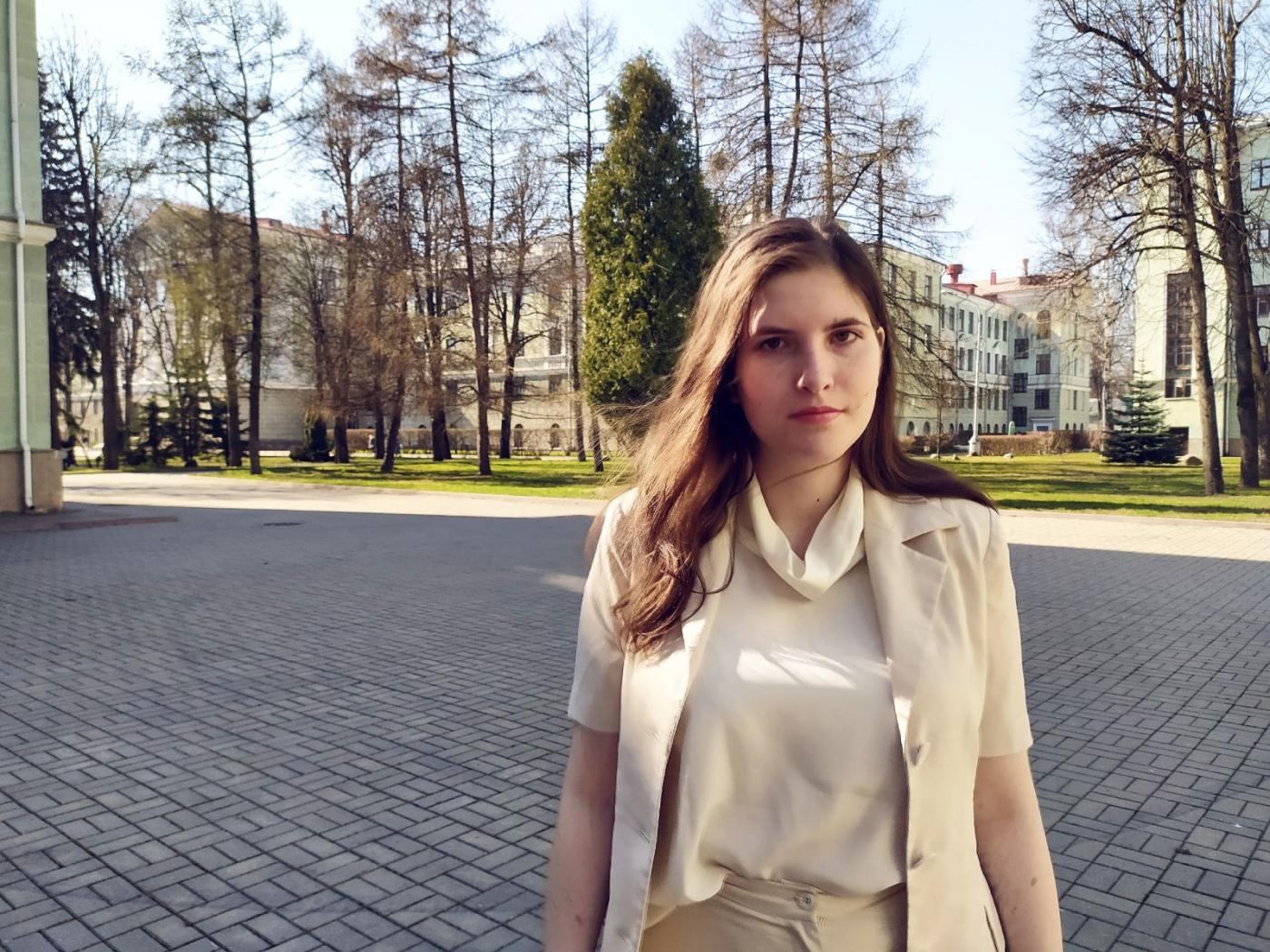Алехновіч Наталля: творчасць сярод дакладных законаў навукі